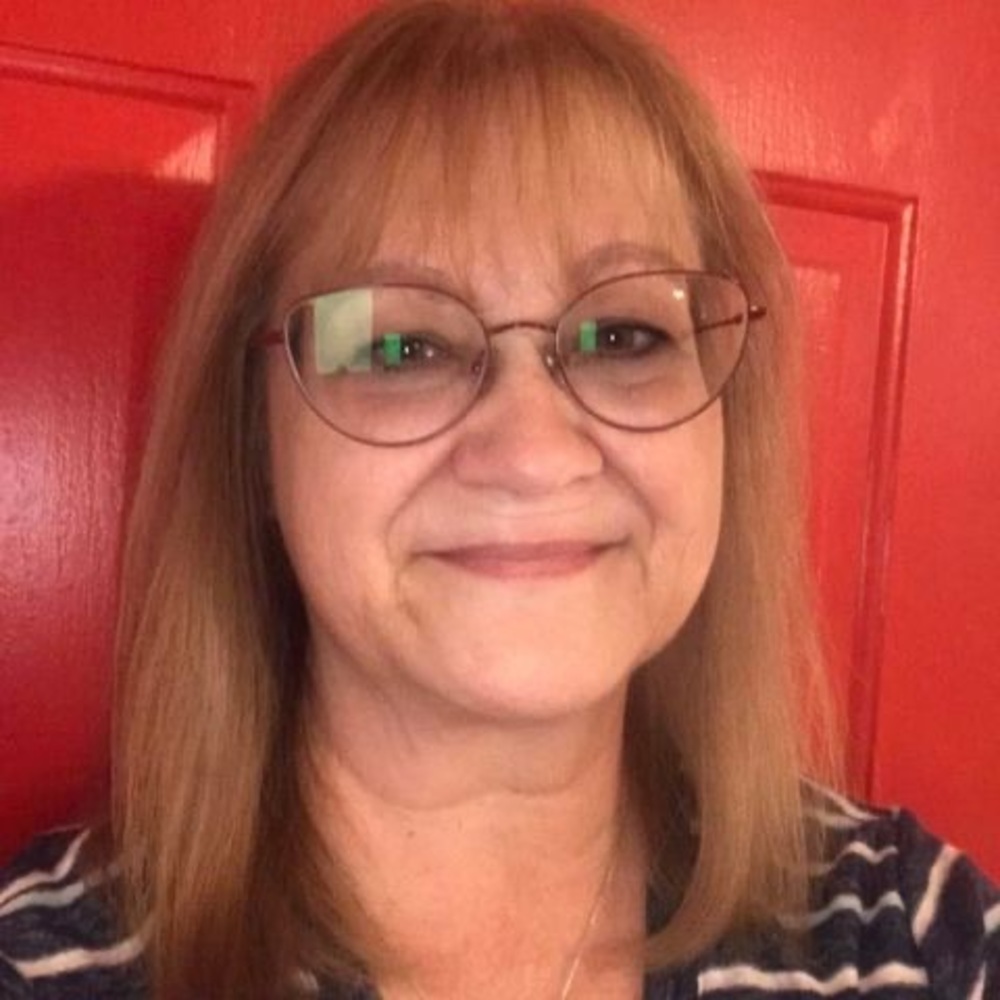 Meet your Posher, Julie
